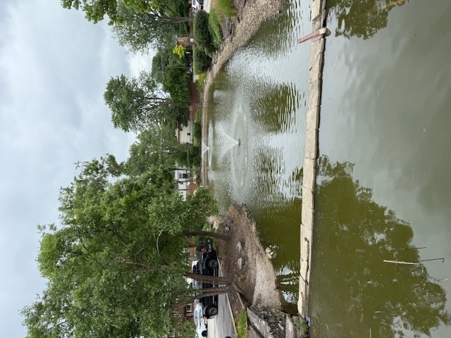 Building Photo - 1900 Knights Bridge Dr