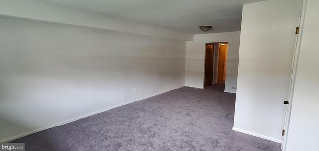 Building Photo - 2170 Strahle St