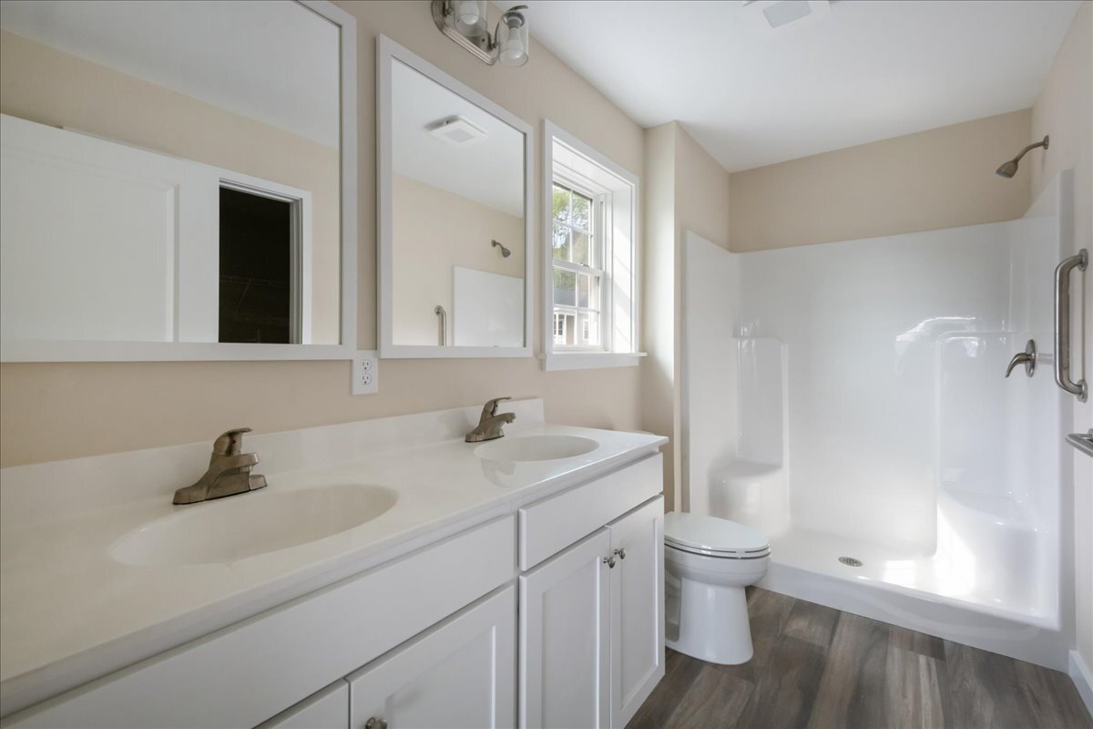 Building Photo - 14 Payton Ln