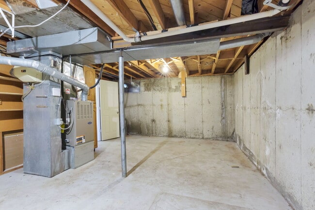 Building Photo - 2021 Sherrelwood Cir