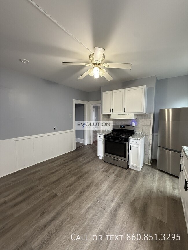 Building Photo - 96-98 Sargeant Street - FL1-