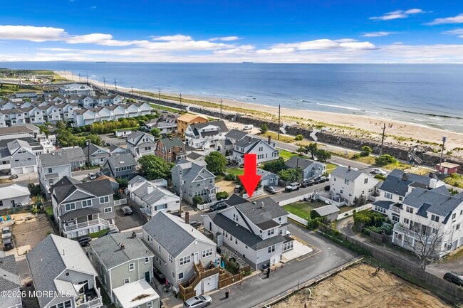 Building Photo - 2 Via Ripa Wy