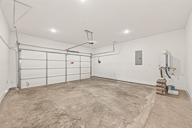 Building Photo - 15126 Dry Crk Jct Pl