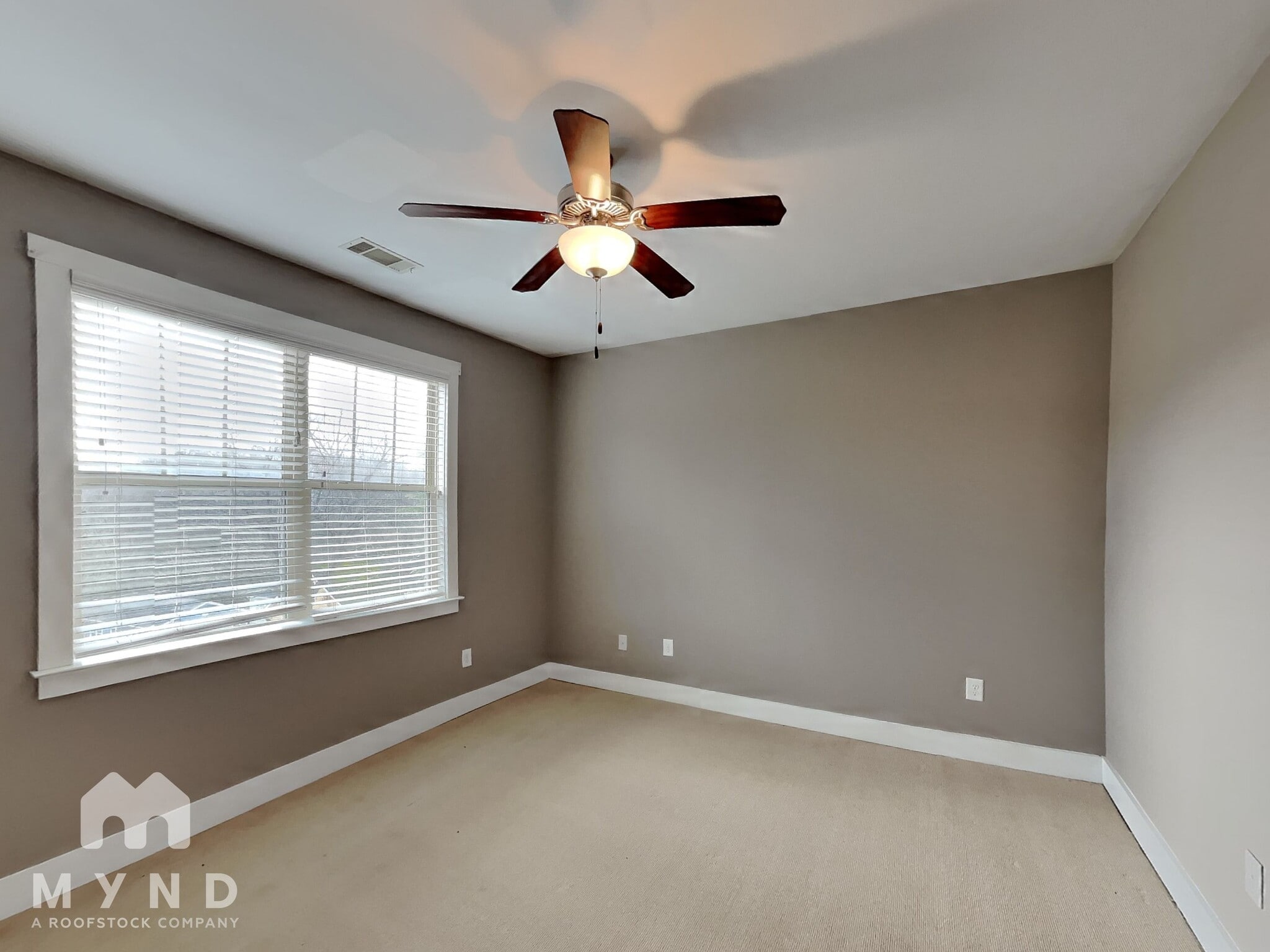 Building Photo - 183 Herring St