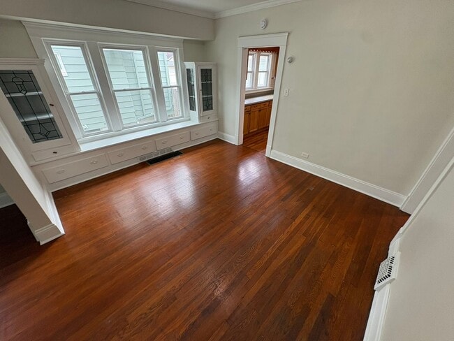 Building Photo - 3441 W 95th St