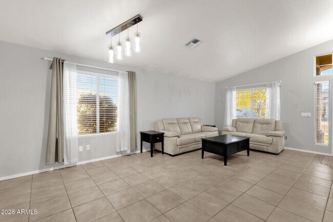 Building Photo - 17424 N 2nd Ave