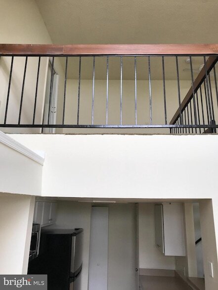 Building Photo - 14032 Vista Dr