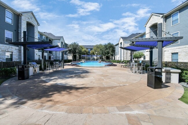 Building Photo - 6777 Sommerall Dr
