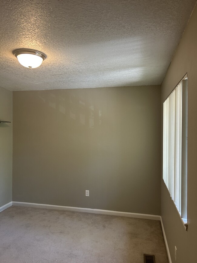 Building Photo - 4063 Elmo Loop