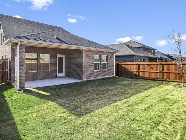 Building Photo - 208 Goosewood Dr