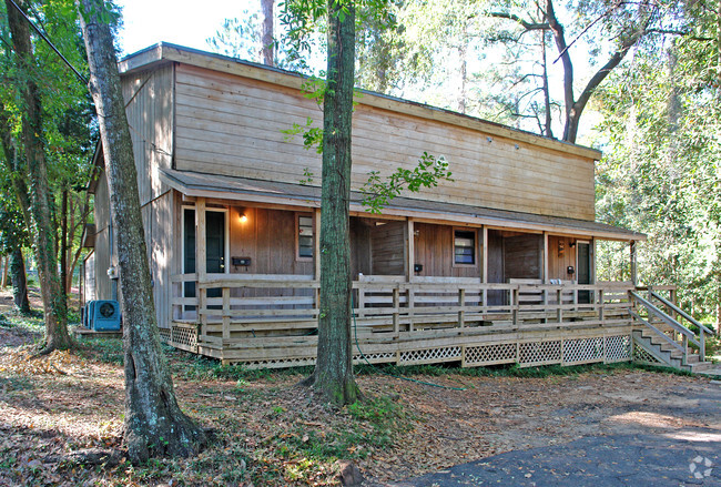 Building Photo - Treehouse Townhomes