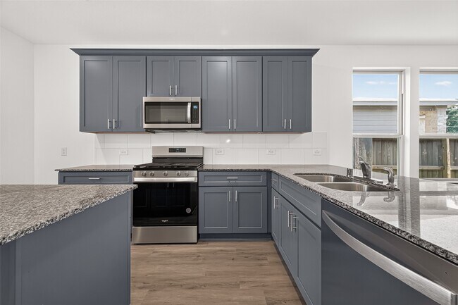 Building Photo - 16737 Oak Bough Dr