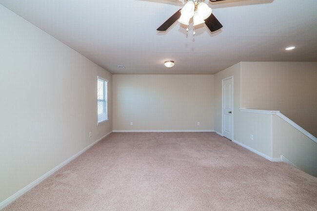 Building Photo - 2518 Cold River Dr