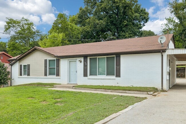 Building Photo - 124 Denise Dr