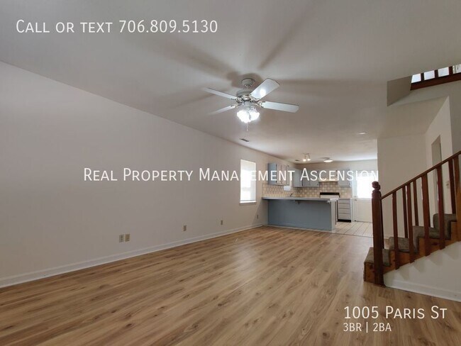 Building Photo - 1005 Paris St