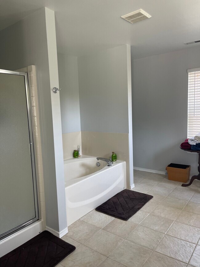 Building Photo - 15407 36th Dr SE