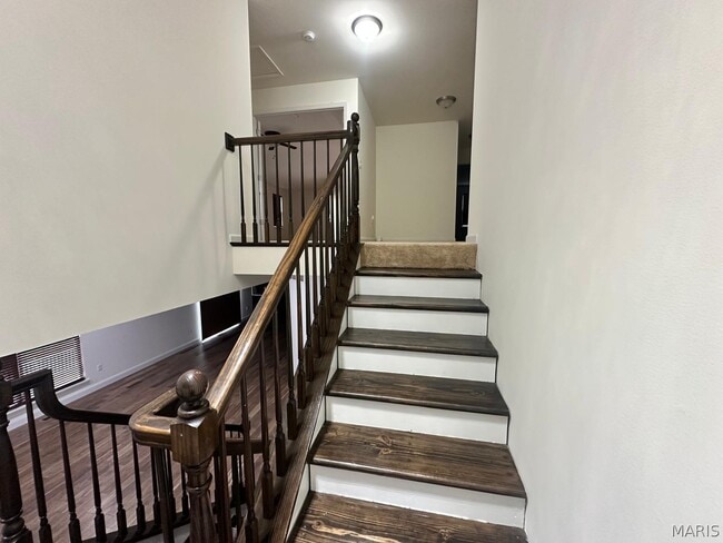 Building Photo - 330 Wilhelmine Ct