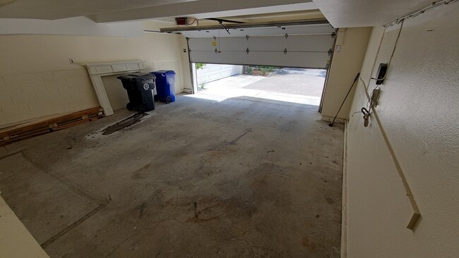 Building Photo - 27 Tiburon Ct