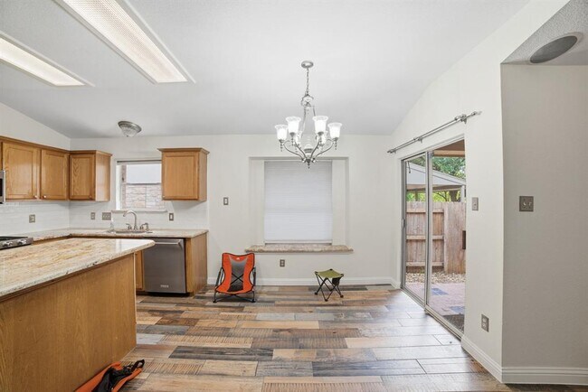 Building Photo - 700 Horizon Trail