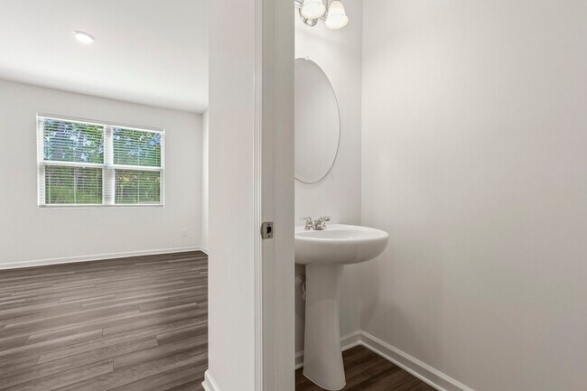 Building Photo - 2660 Senegal Wy