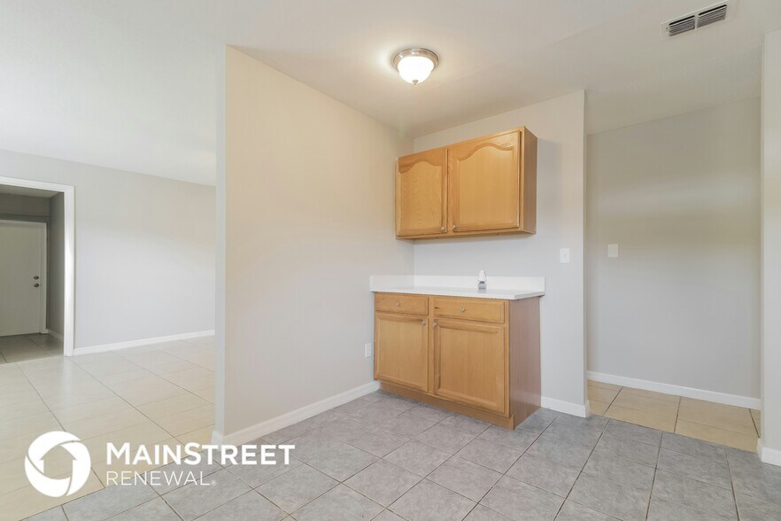 Building Photo - 501 14th St