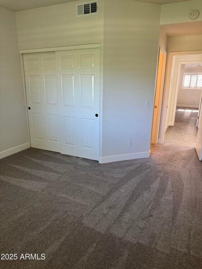 Building Photo - 7960 E Pepper Tree Ln