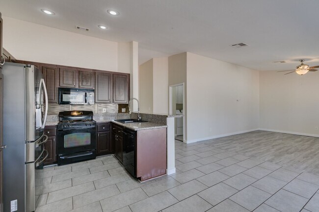 Building Photo - Charming 3-Bedroom Home in N Las Vegas