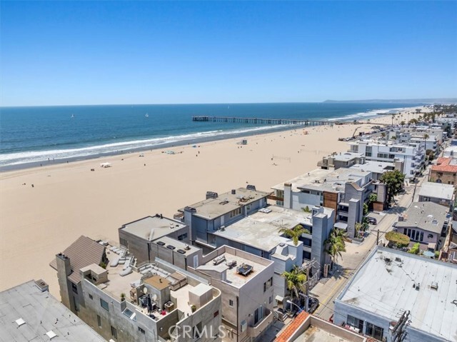 Building Photo - 3711 Ocean Front Walk