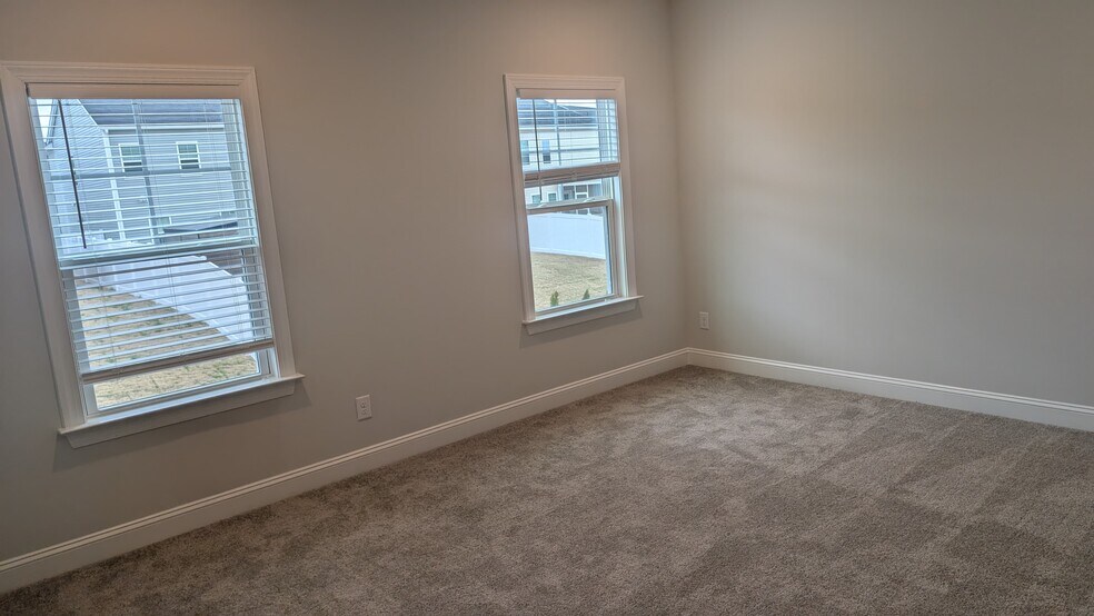 Building Photo - 1011 Constellation Cir