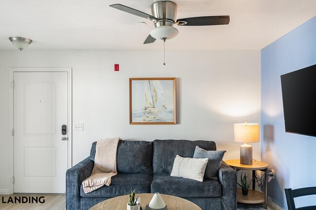 Building Photo - 5657 W Barn Rd