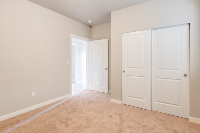 Building Photo - Newly Built 4bd 2.5ba in LSSD