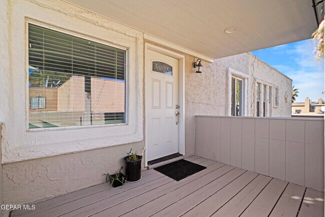 Building Photo - 10628 Springwood Dr