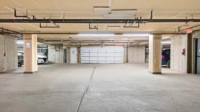 Building Photo - 9905 William Jones Cir