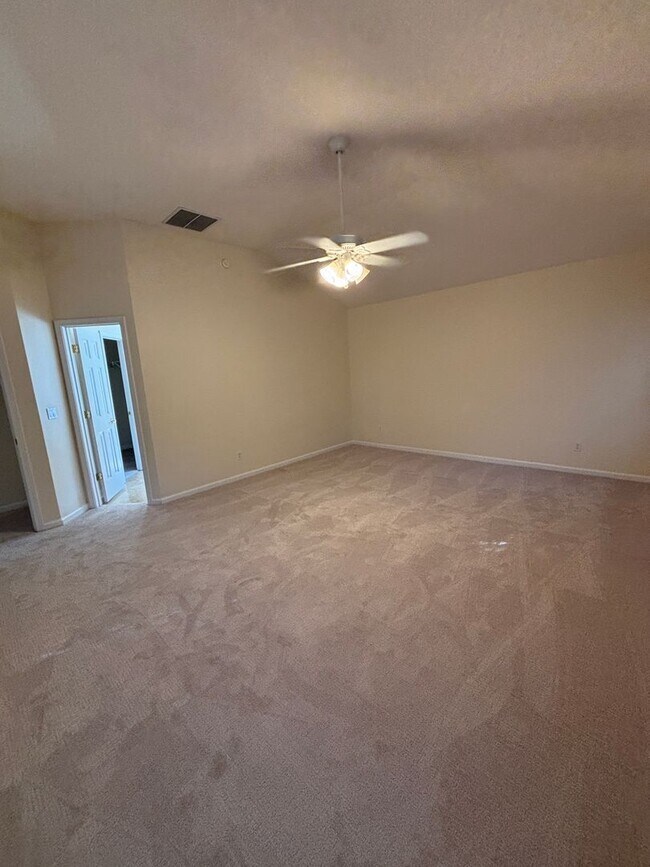 Building Photo - Beautiful Johns Creek Family Home