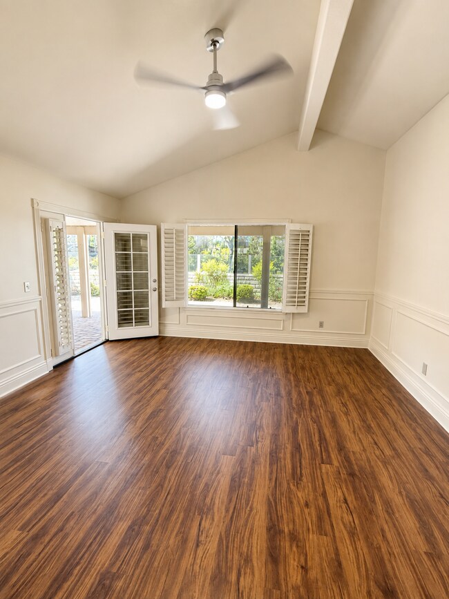 Building Photo - 11785 Avenida Sivrita