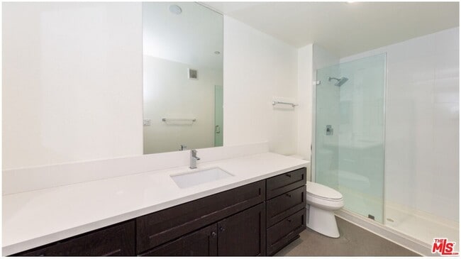 Building Photo - 5260 Bellingham Ave