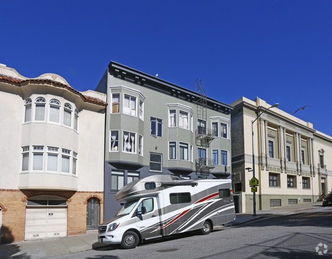 Building Photo - 350 Francisco St