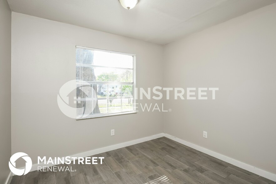 Building Photo - 355 Summerset Dr