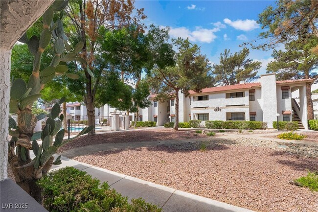 Building Photo - 6643 W Tropicana Ave