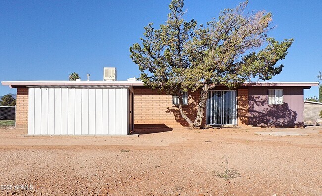 Building Photo - 500 Mallard Cir E