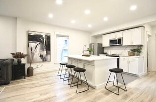 Building Photo - 11 Noble St