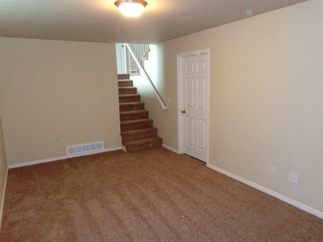 Building Photo - 2964 S Fetzer Dr