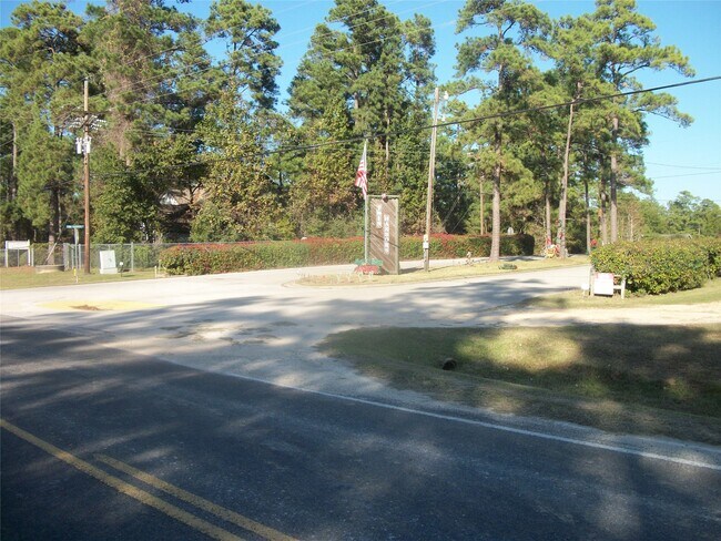 Building Photo - 513 Valleyview Dr