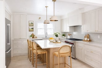 Building Photo - 1028 E Meadow Pl