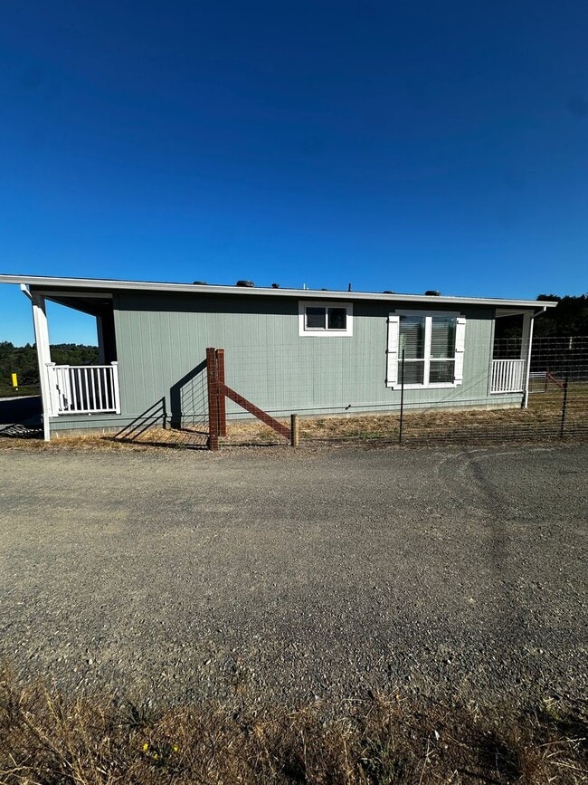 Building Photo - New 2 bedroom home located in rural West C...