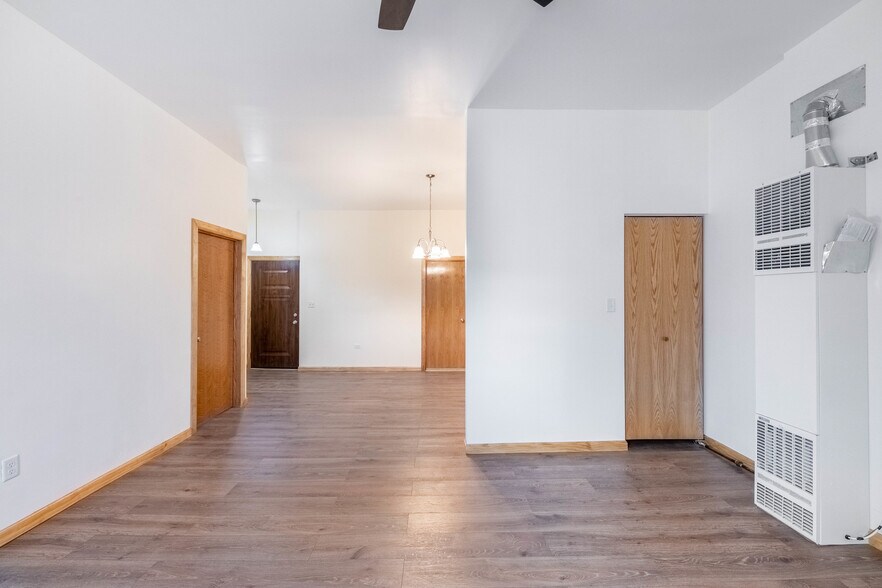 Building Photo - 1836 S Blue Island Ave