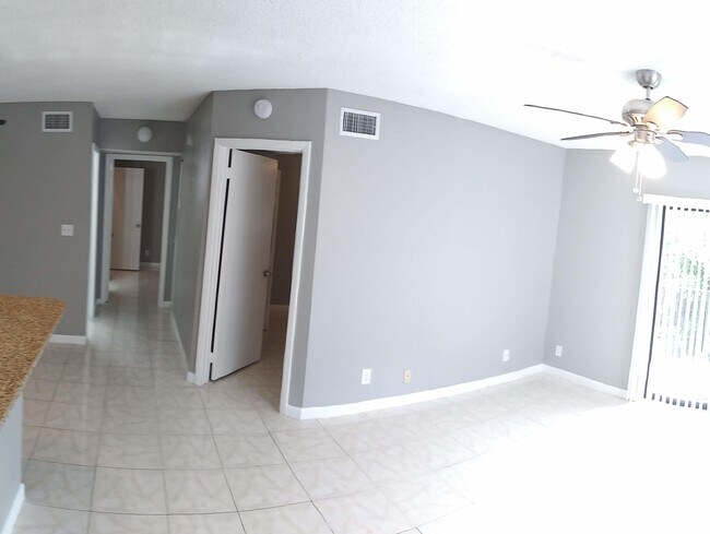 Building Photo - 522 Trace Cir