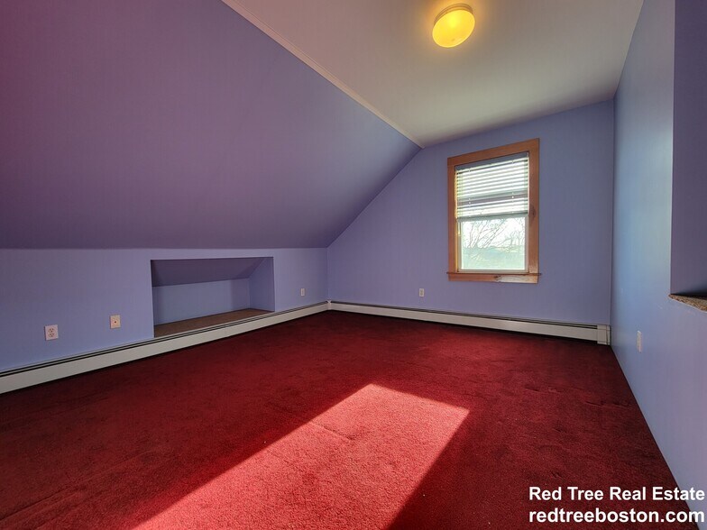 Building Photo - 118 Charles St