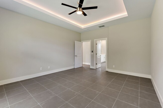 Building Photo - Deposit-Free! Modern, energy efficient hom...
