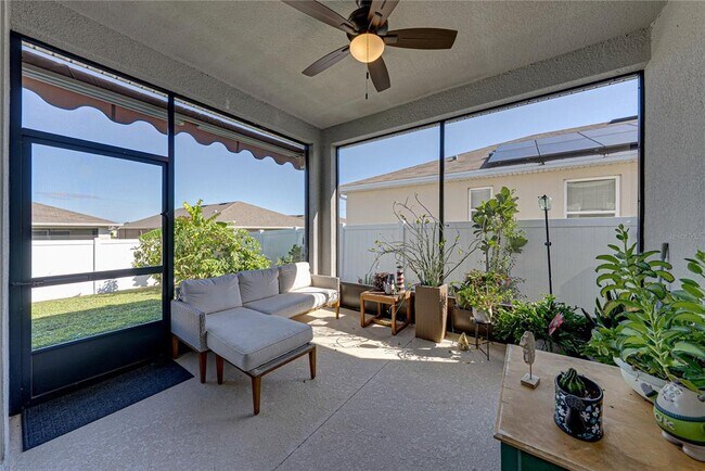 Building Photo - 295 Lake Smart Cir